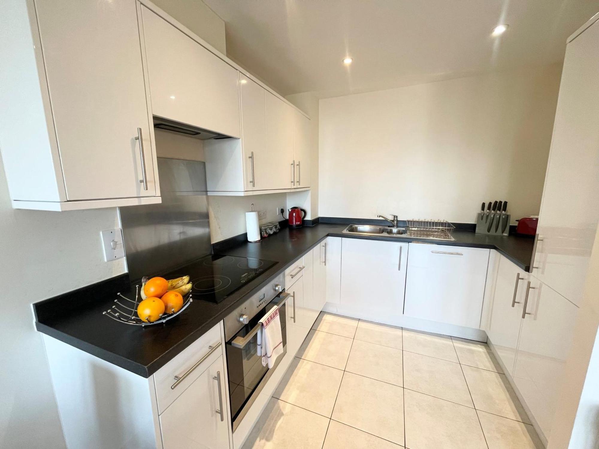 Blue Sky Apartments@Guildford Town Centre 外观 照片