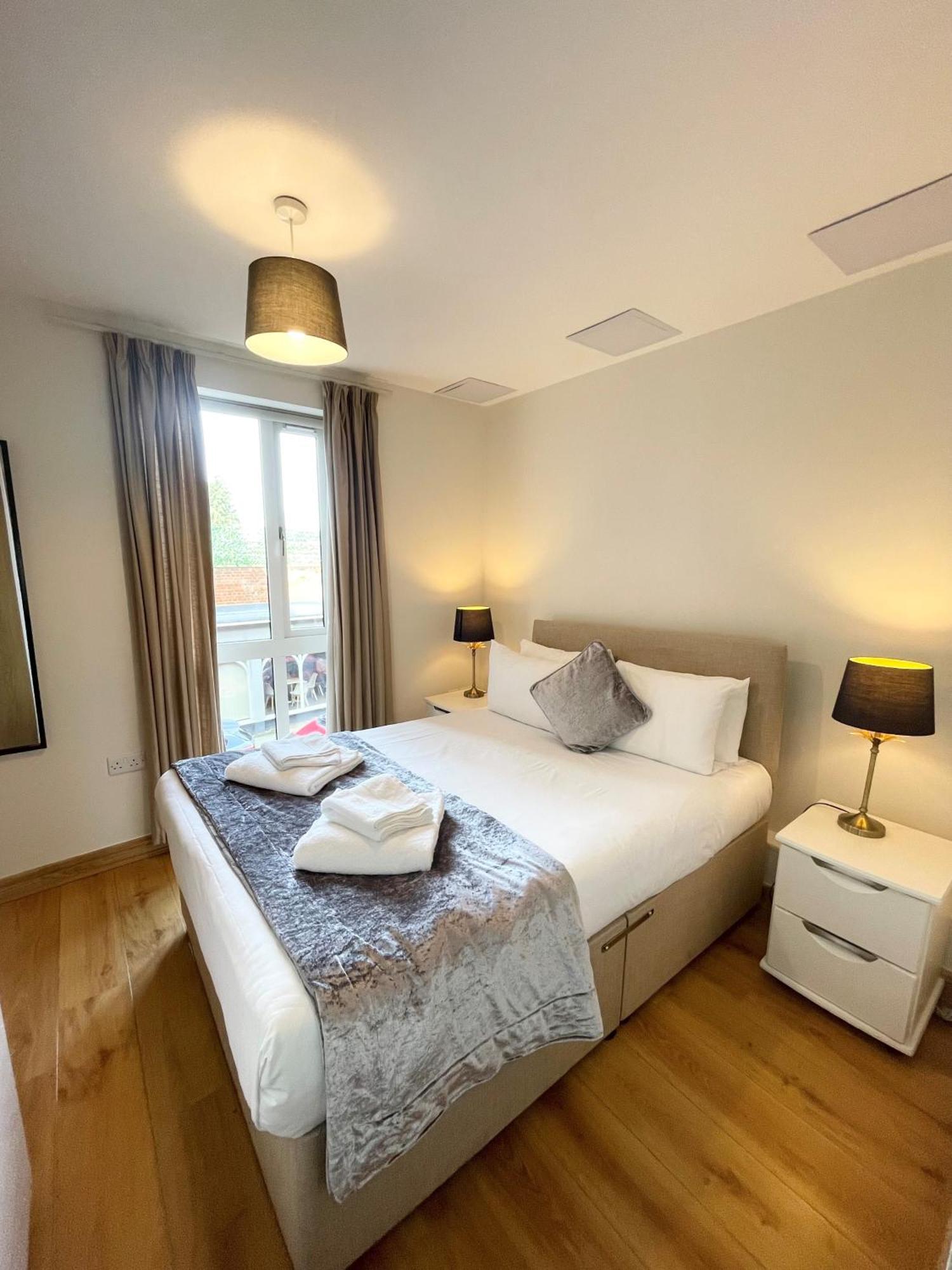 Blue Sky Apartments@Guildford Town Centre 外观 照片